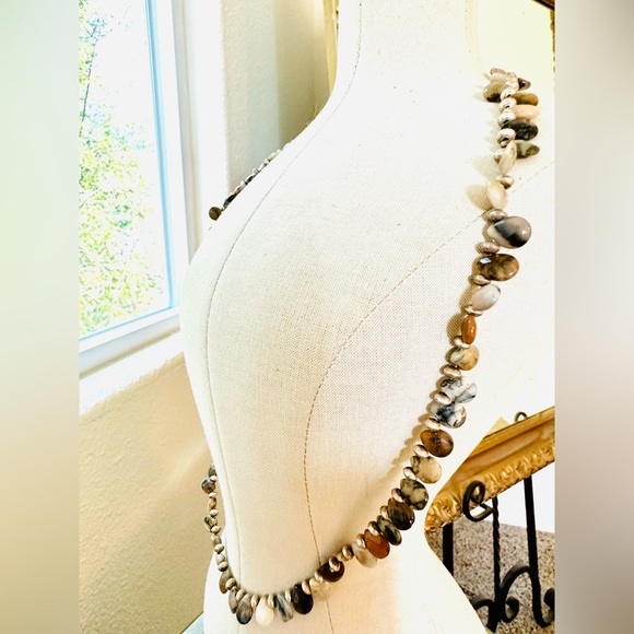 Vintage Natural Stone Necklace & Feather brooch - Picture 3 of 17